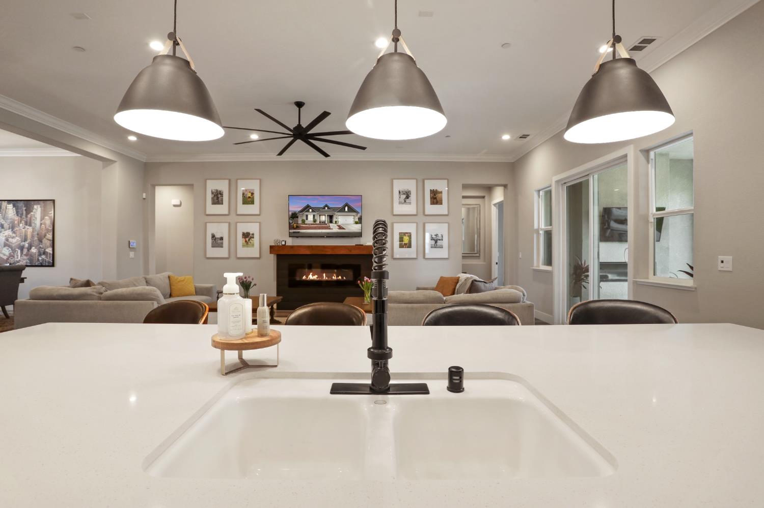 Detail Gallery Image 30 of 61 For 2134 Rambutan Pl, Manteca,  CA 95337 - 5 Beds | 3/1 Baths