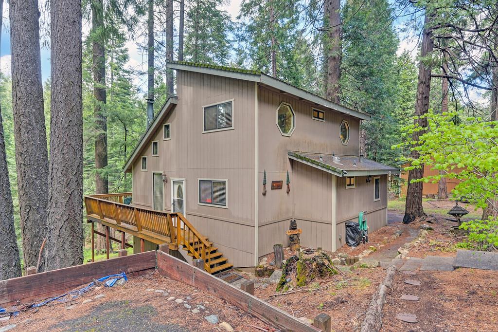 Detail Gallery Image 1 of 47 For 3490 Gold Ridge Trl, Pollock Pines,  CA 95726 - 3 Beds | 2 Baths