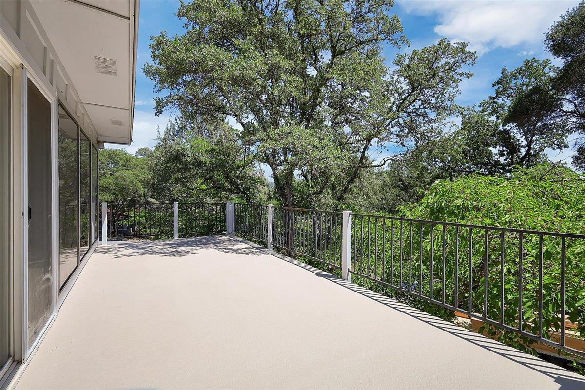 Detail Gallery Image 33 of 60 For 11211 N Lakeshore, Auburn,  CA 95602 - 3 Beds | 2 Baths