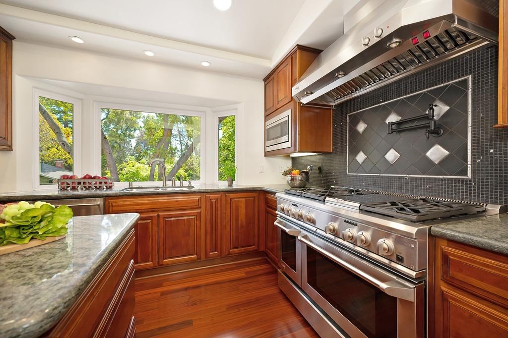 Detail Gallery Image 24 of 73 For 8224 Shadowood Ct, Granite Bay,  CA 95746 - 4 Beds | 2/1 Baths