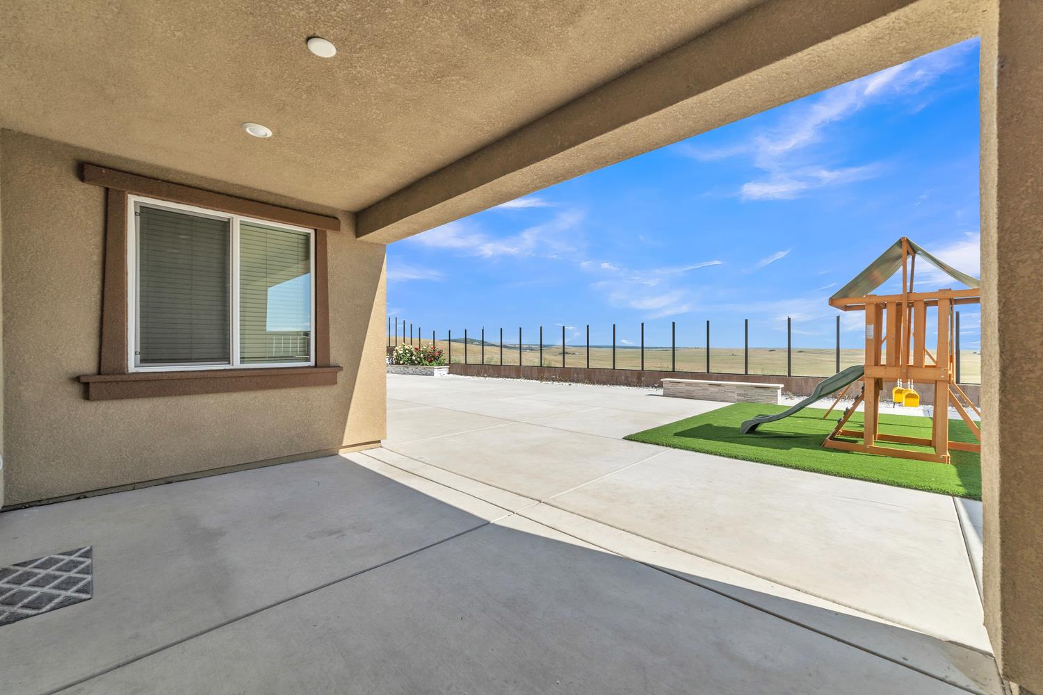 Detail Gallery Image 50 of 61 For 5092 Gold Rush Dr, Folsom,  CA 95630 - 4 Beds | 3/1 Baths