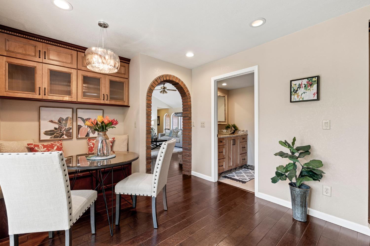 Detail Gallery Image 29 of 87 For 6127 Reservoir Ct, Granite Bay,  CA 95746 - 4 Beds | 4/1 Baths