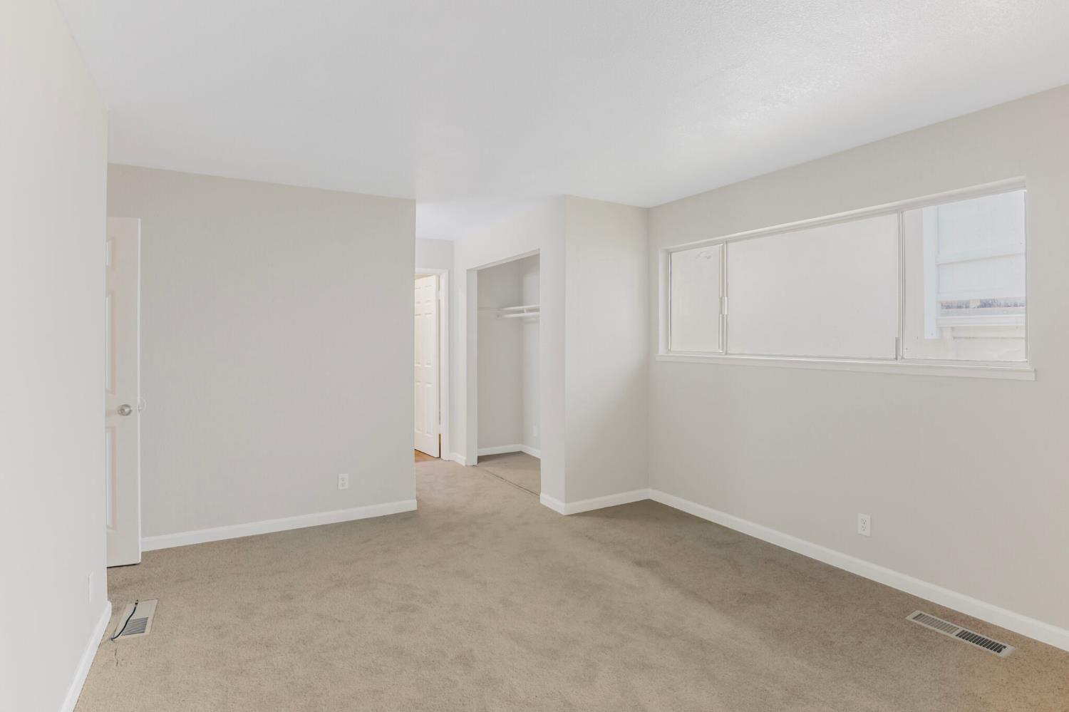 Detail Gallery Image 28 of 34 For 9214 Golf Links Rd, Oakland,  CA 94605 - 3 Beds | 2 Baths