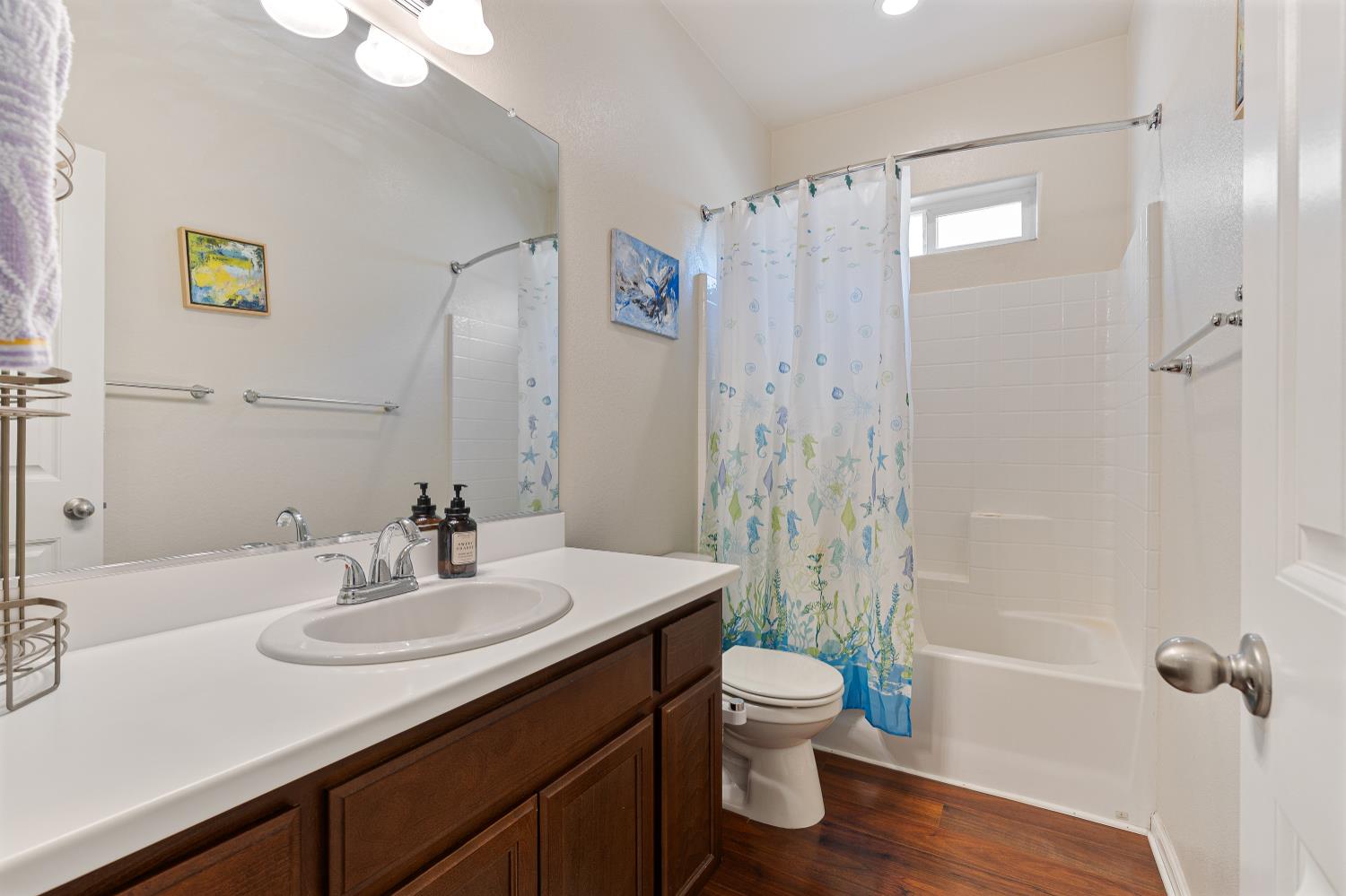 Detail Gallery Image 8 of 36 For 951 Alvarado Ct, Stockton,  CA 95204 - 3 Beds | 2 Baths