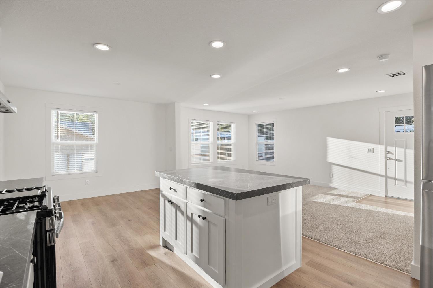 Detail Gallery Image 11 of 28 For 2135 Nord 40, Butte,  CA 95926 - 3 Beds | 2 Baths