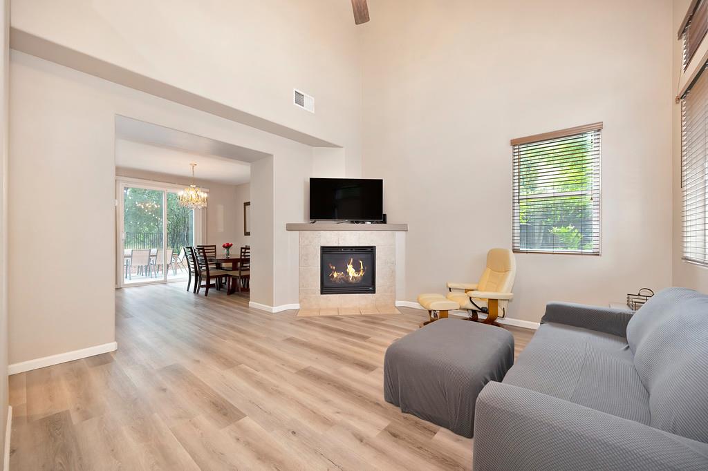 Creekbed Lane, Citrus Heights, California image 9