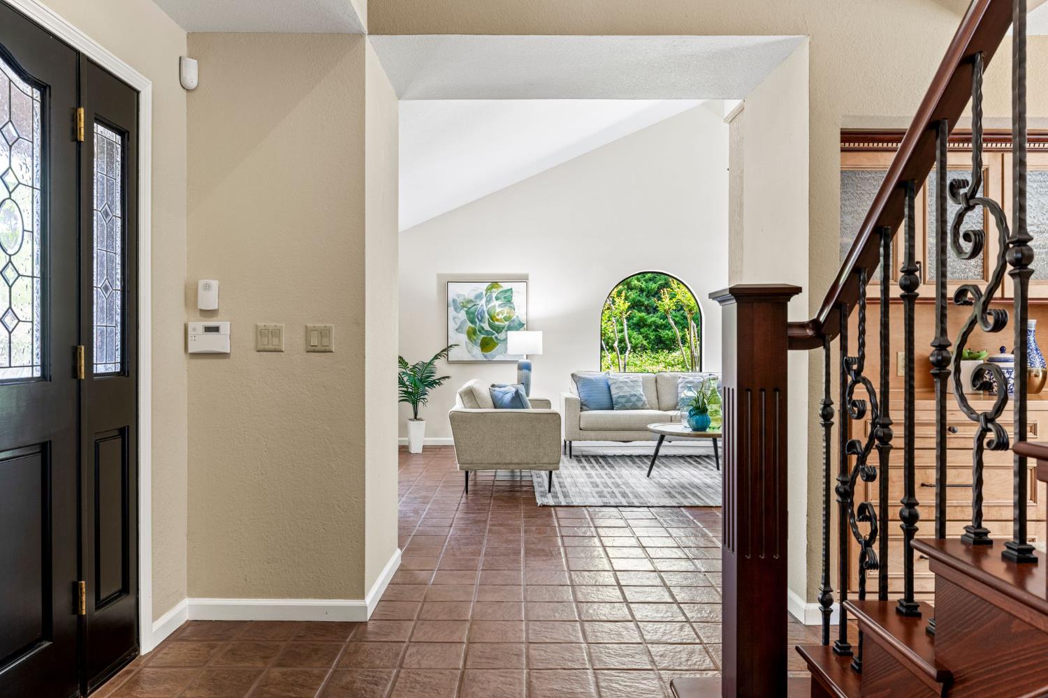 Detail Gallery Image 12 of 87 For 6127 Reservoir Ct, Granite Bay,  CA 95746 - 4 Beds | 4/1 Baths