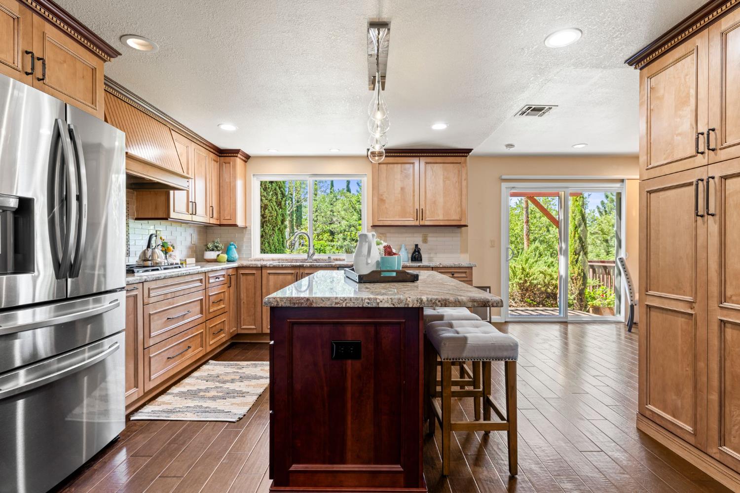 Detail Gallery Image 20 of 87 For 6127 Reservoir Ct, Granite Bay,  CA 95746 - 4 Beds | 4/1 Baths