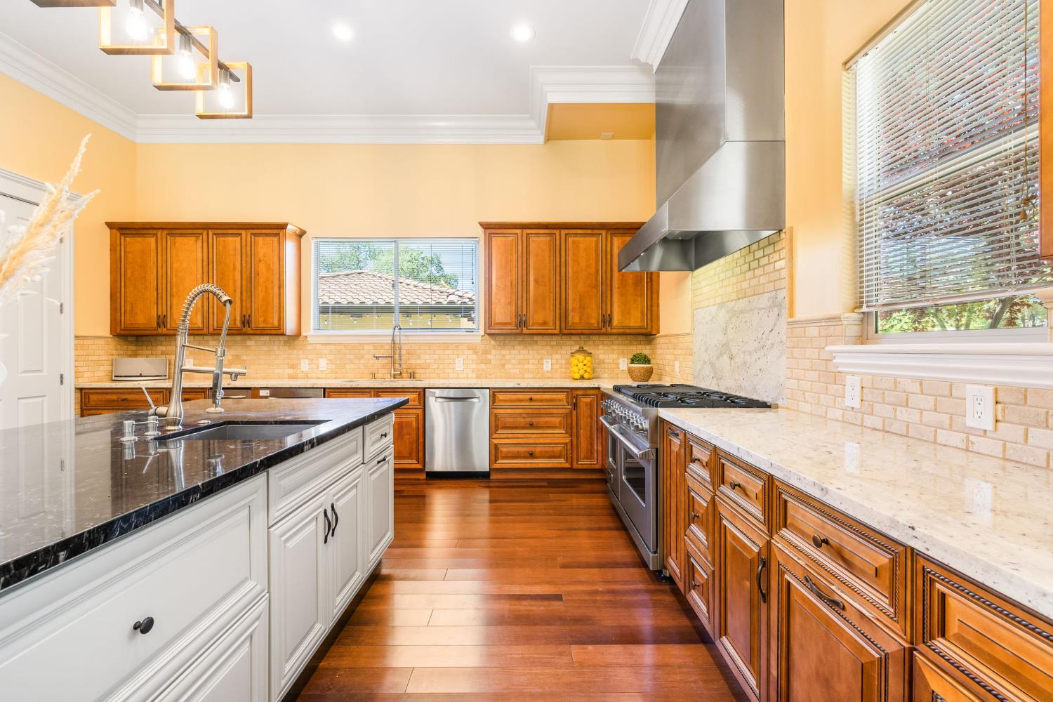 Detail Gallery Image 40 of 98 For 5521 Monte Claire Ln, Loomis,  CA 95650 - 6 Beds | 6/1 Baths