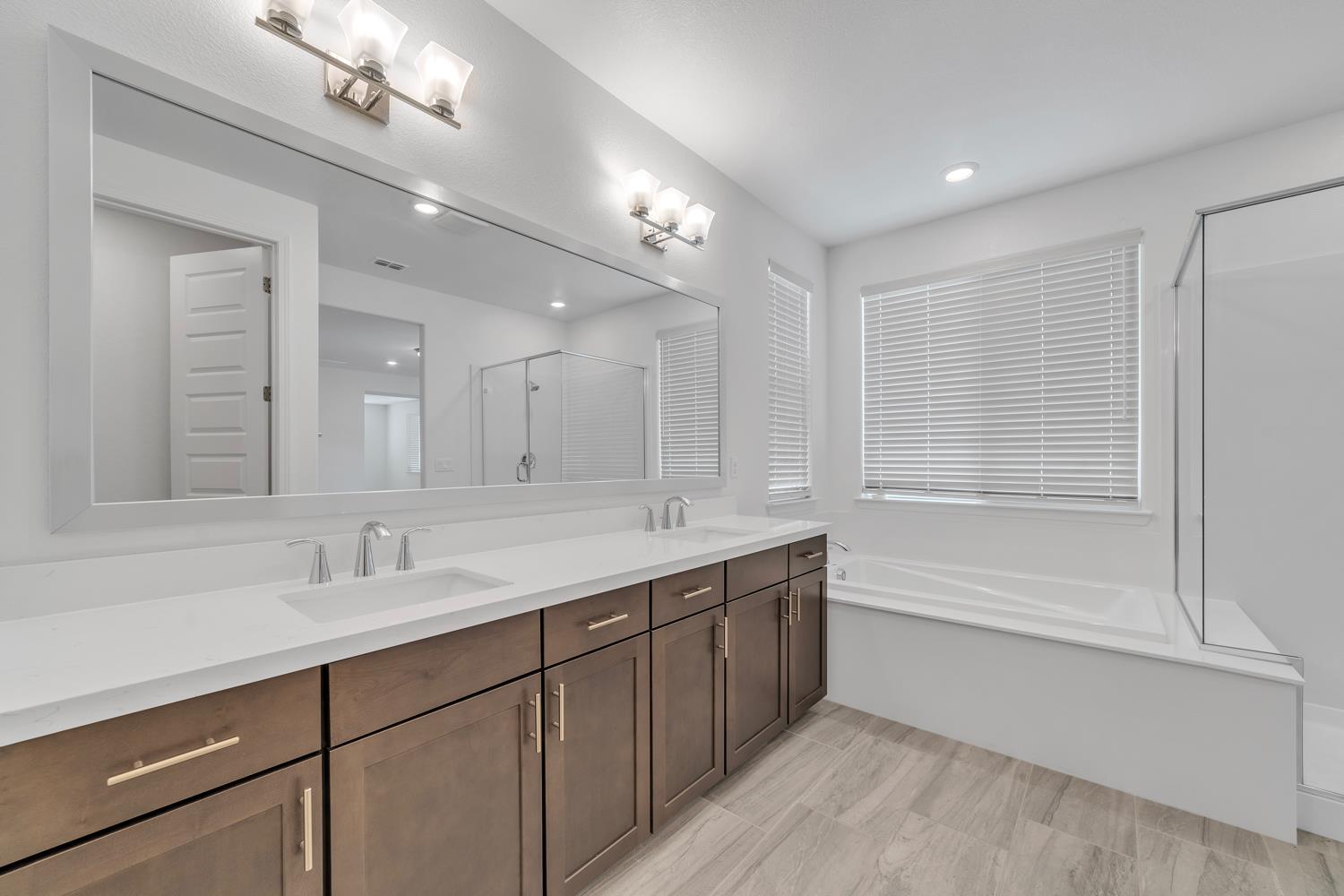 Detail Gallery Image 41 of 61 For 5092 Gold Rush Dr, Folsom,  CA 95630 - 4 Beds | 3/1 Baths