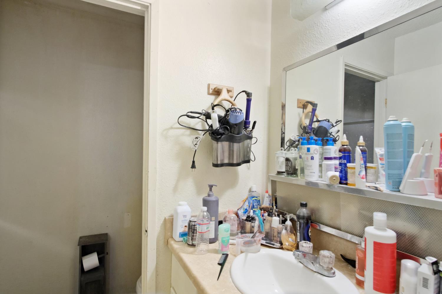 Detail Gallery Image 34 of 54 For 3004 Mulholland Dr, Modesto,  CA 95355 - – Beds | – Baths