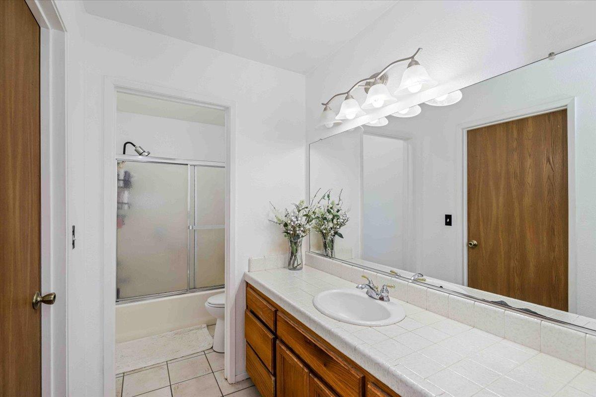 Detail Gallery Image 25 of 38 For 48 Obsidian Dr, Oakdale,  CA 95361 - 3 Beds | 2 Baths