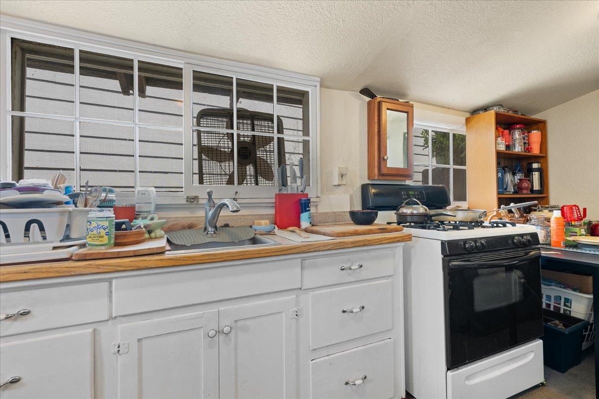 Detail Gallery Image 27 of 46 For 114 Harris St, Grass Valley,  CA 95945 - 6 Beds | 3 Baths