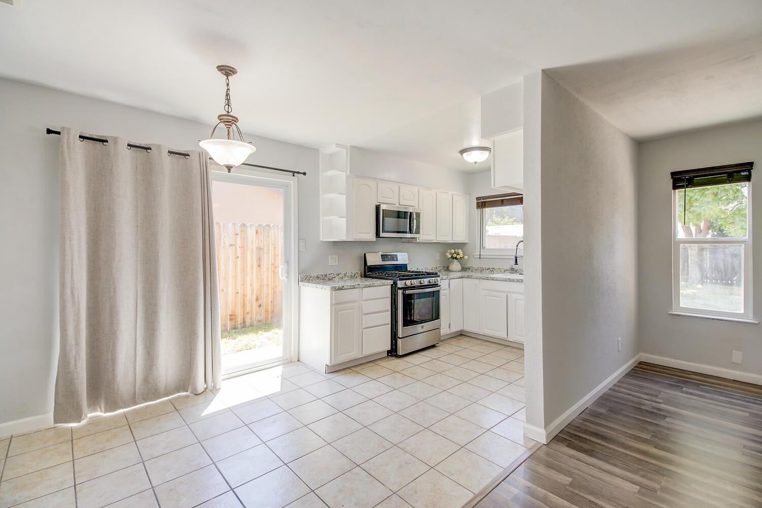 Detail Gallery Image 10 of 35 For 8258 Cordelia Cir, Citrus Heights,  CA 95621 - 3 Beds | 1 Baths