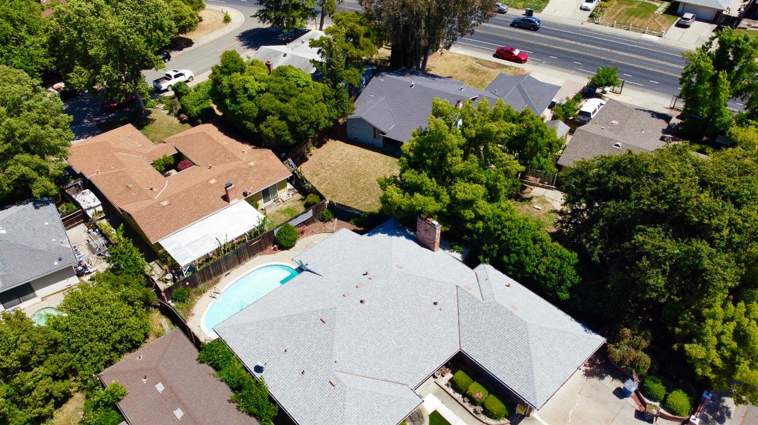 Detail Gallery Image 29 of 30 For 6281 Denslow Way, Sacramento,  CA 95823 - 4 Beds | 4 Baths