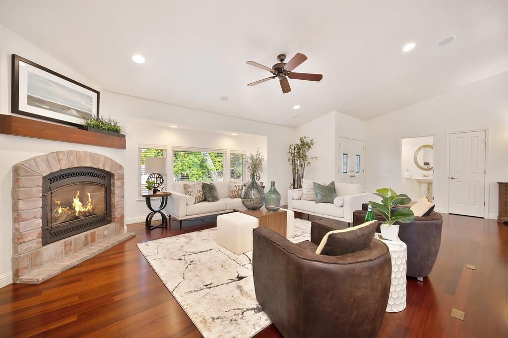 Detail Gallery Image 14 of 73 For 8224 Shadowood Ct, Granite Bay,  CA 95746 - 4 Beds | 2/1 Baths
