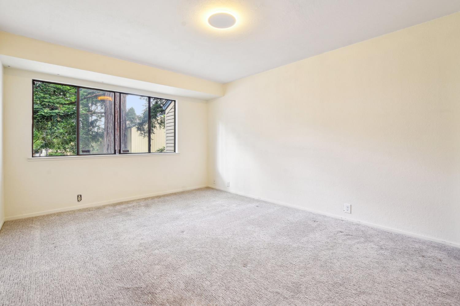 Hurley Way #36, Sacramento, California image 15