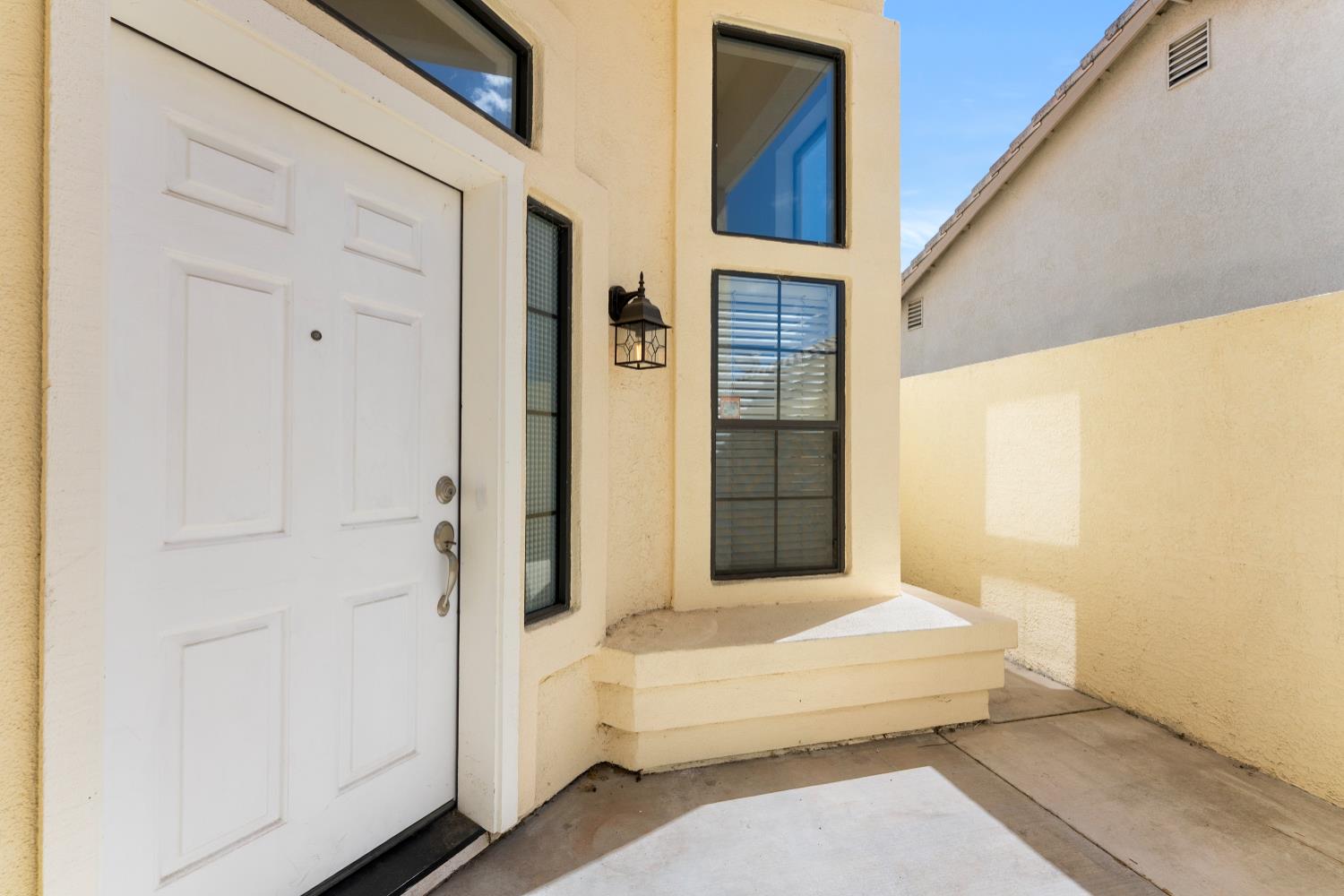 Felicia Way, Elk Grove, California image 4