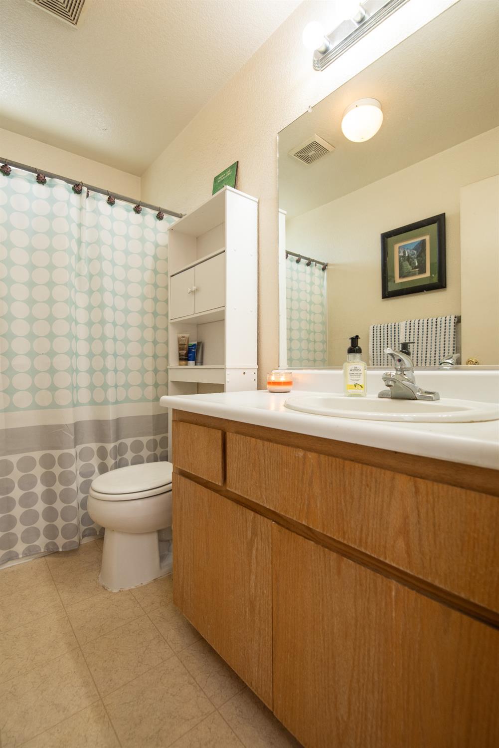 Detail Gallery Image 19 of 23 For 310 W F St, Turlock,  CA 95380 - 4 Beds | 2 Baths