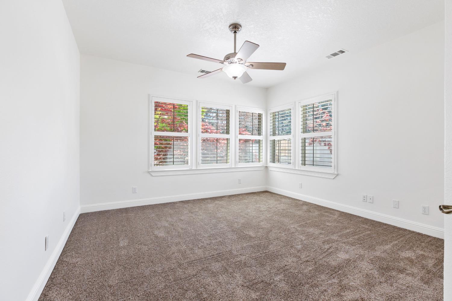 Detail Gallery Image 58 of 77 For 5000 Peach Blossom Ln, Oakdale,  CA 95361 - 5 Beds | 3/1 Baths