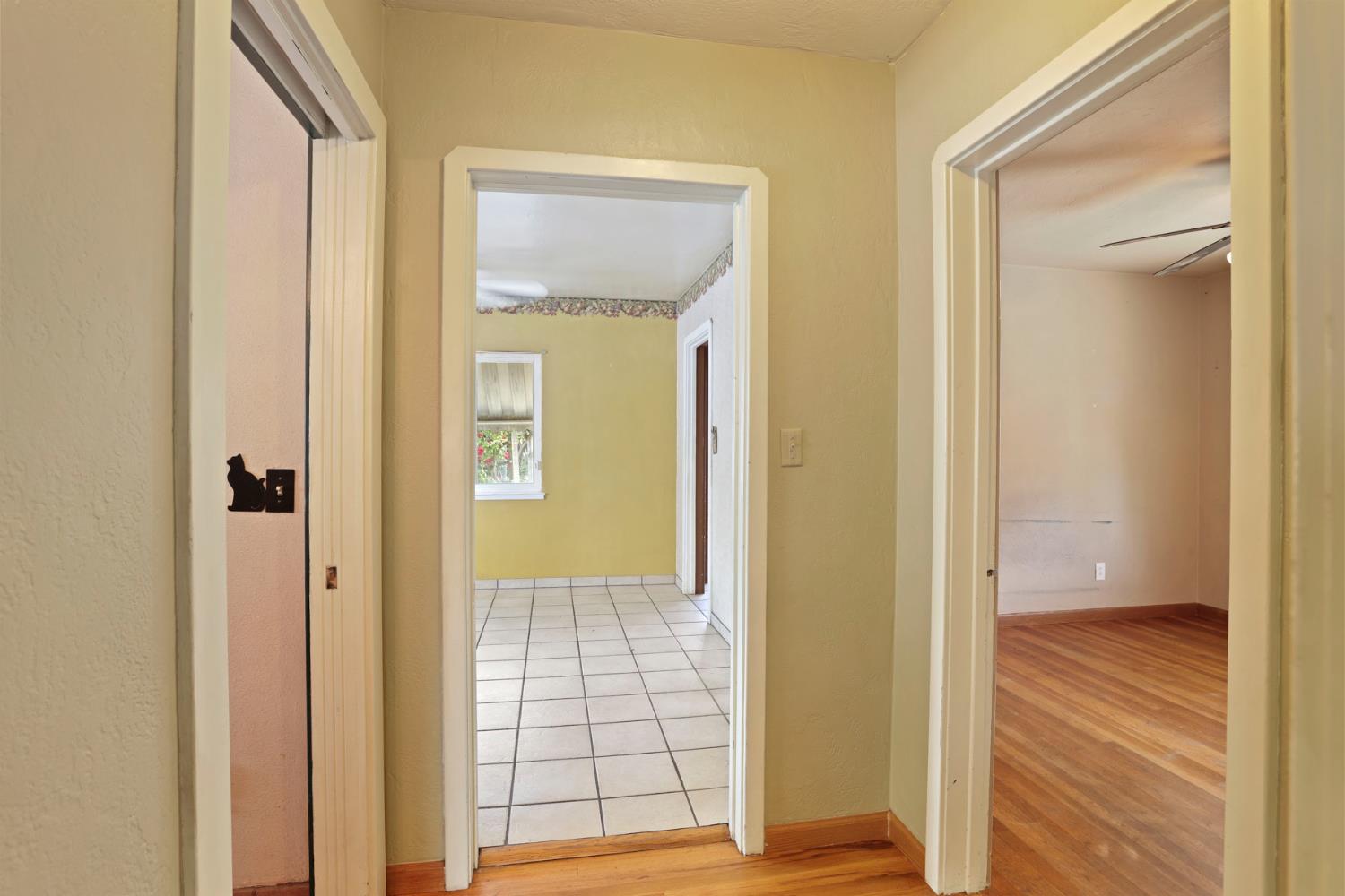 Detail Gallery Image 8 of 39 For 304 E Tokay St, Lodi,  CA 95240 - 2 Beds | 2 Baths