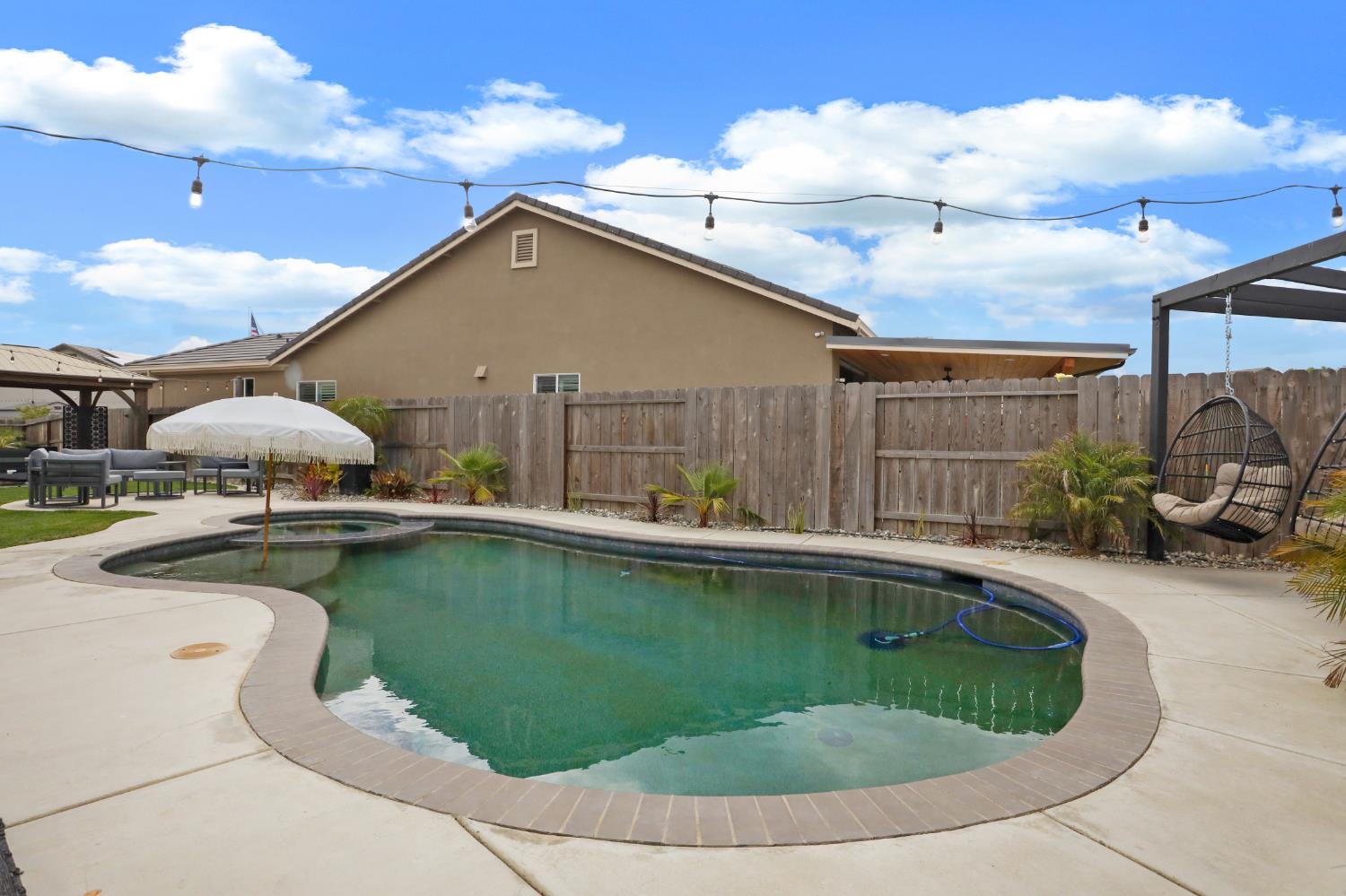 Detail Gallery Image 53 of 61 For 2134 Rambutan Pl, Manteca,  CA 95337 - 5 Beds | 3/1 Baths