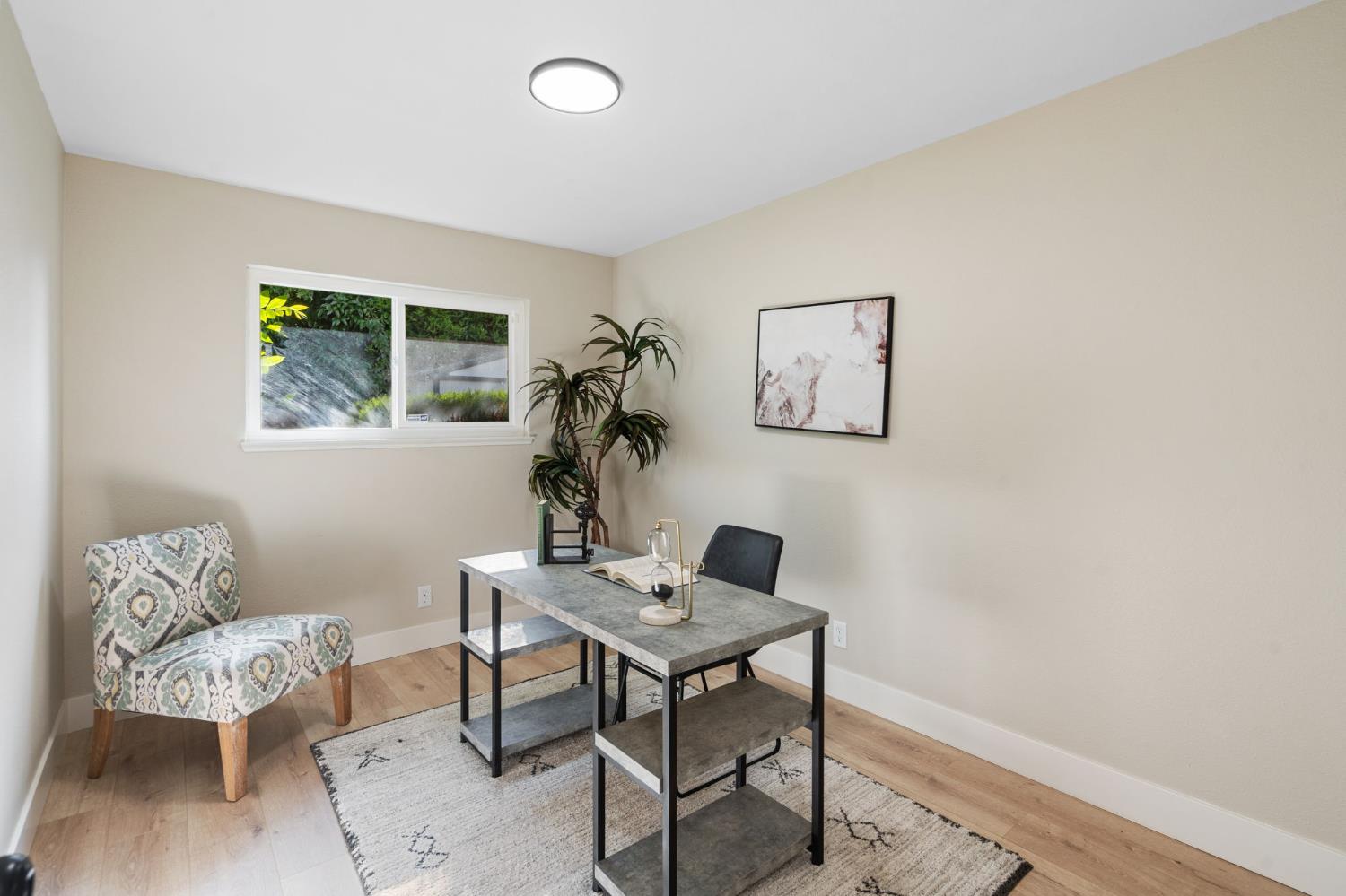 Detail Gallery Image 18 of 25 For 8046 Center Pkwy, Sacramento,  CA 95823 - 3 Beds | 2 Baths
