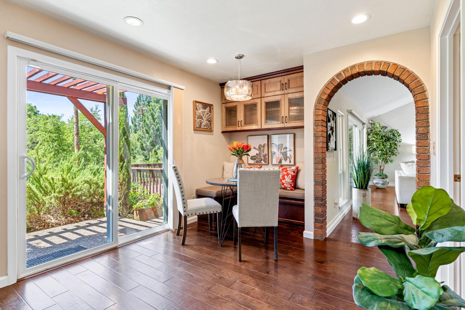 Detail Gallery Image 28 of 87 For 6127 Reservoir Ct, Granite Bay,  CA 95746 - 4 Beds | 4/1 Baths