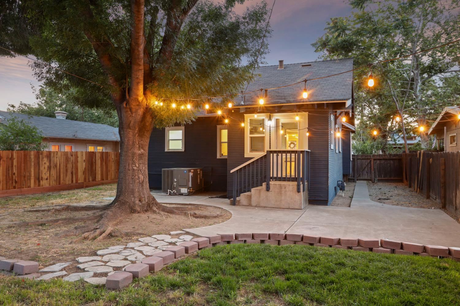 Detail Gallery Image 26 of 30 For 526 Mitchell Ave, Turlock,  CA 95380 - 4 Beds | 1 Baths