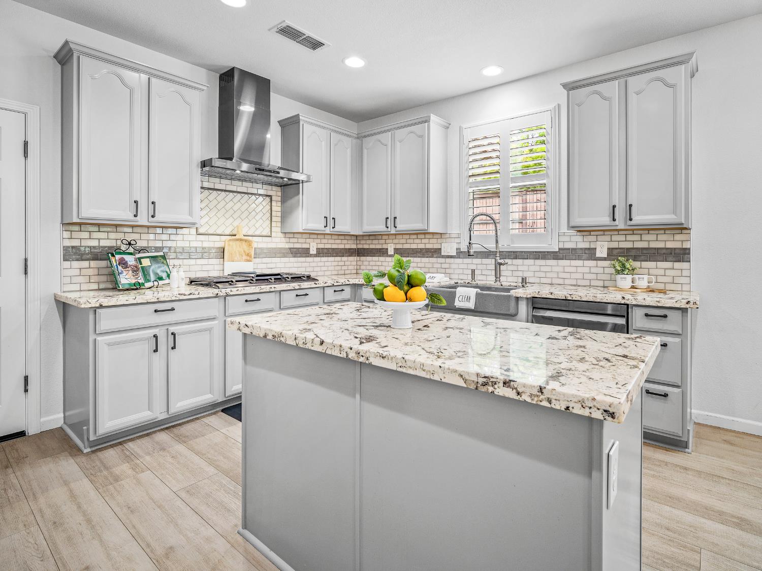 Hammond Way, El Dorado Hills, California image 6