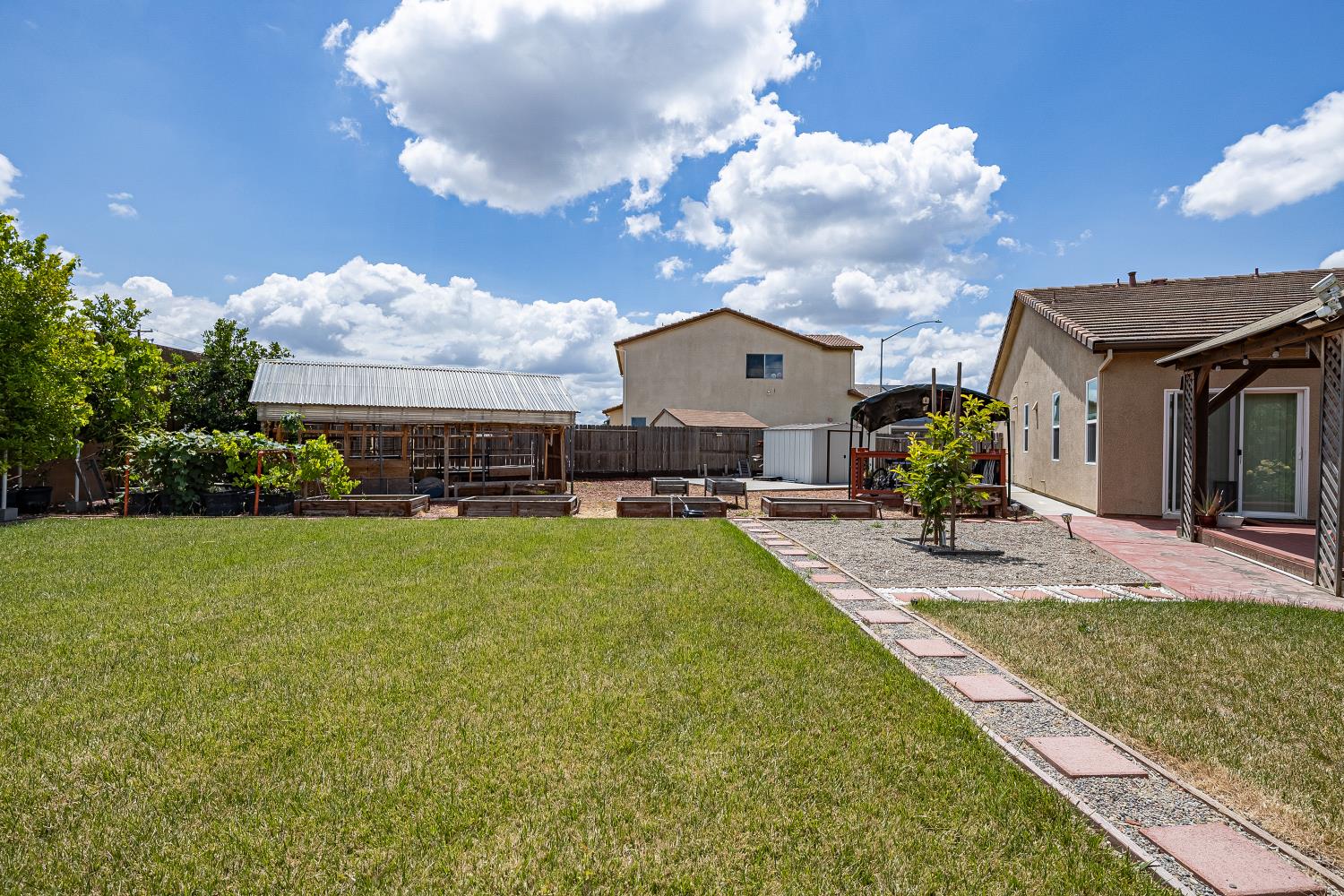 Detail Gallery Image 31 of 36 For 951 Alvarado Ct, Stockton,  CA 95204 - 3 Beds | 2 Baths