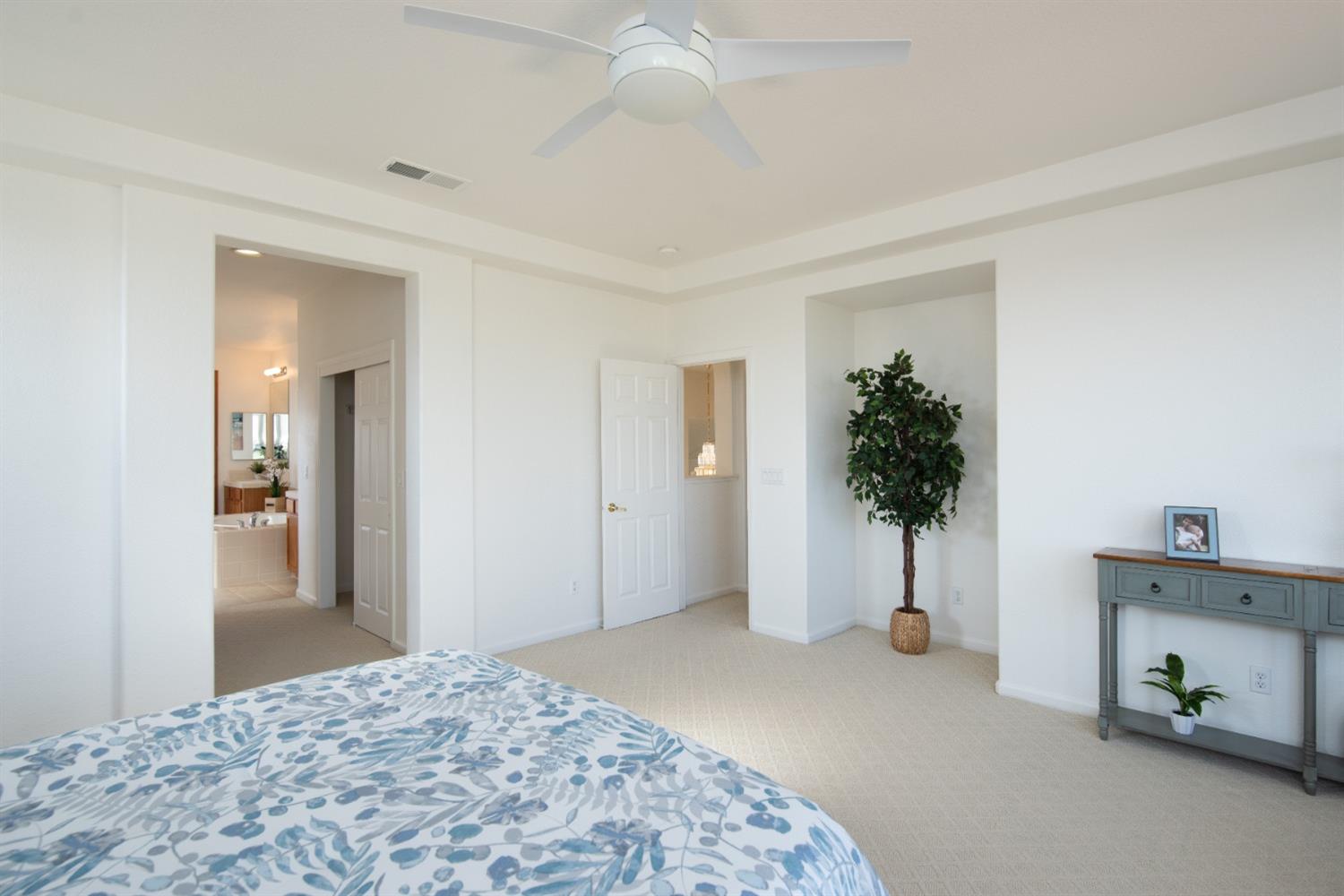 Detail Gallery Image 32 of 59 For 3012 Edgeview Dr, Modesto,  CA 95355 - 5 Beds | 3/1 Baths