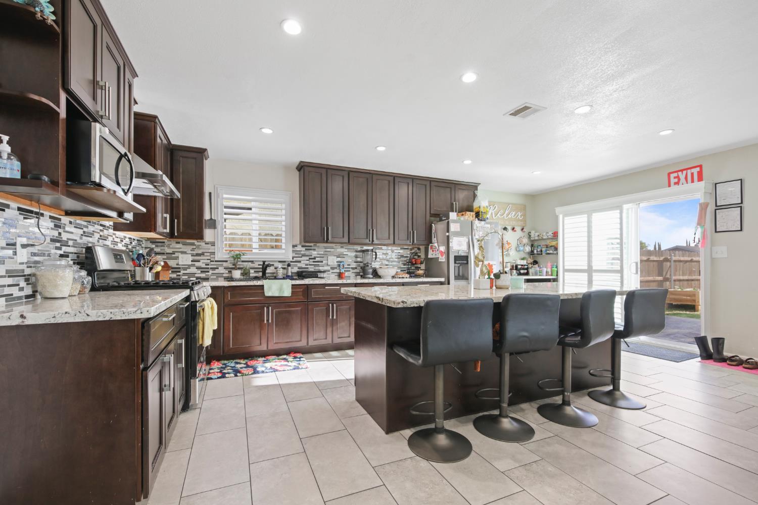 Detail Gallery Image 16 of 37 For 673 Locust Ave, Manteca,  CA 95337 - 3 Beds | 2 Baths