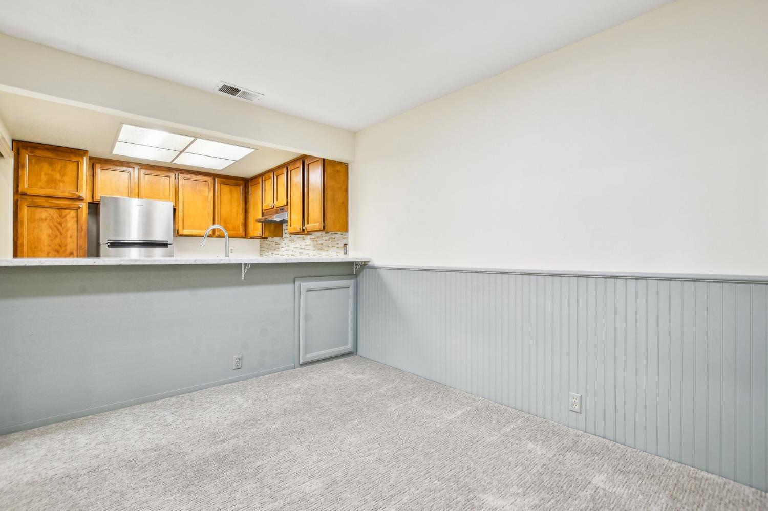 Hurley Way #36, Sacramento, California image 8