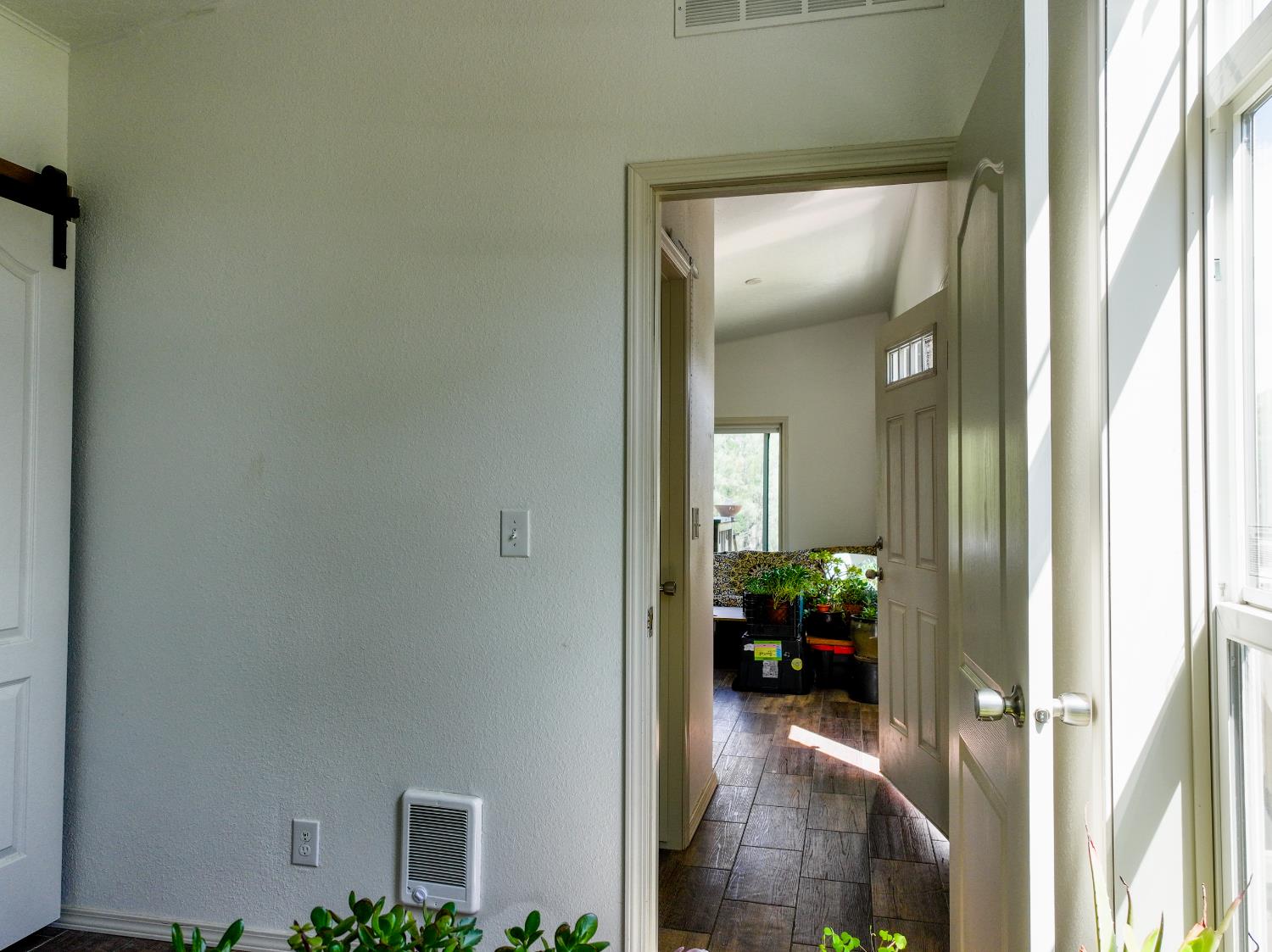 Detail Gallery Image 11 of 18 For 11001 Oak Mesa Dr., Auburn,  CA 95602 - – Beds | – Baths
