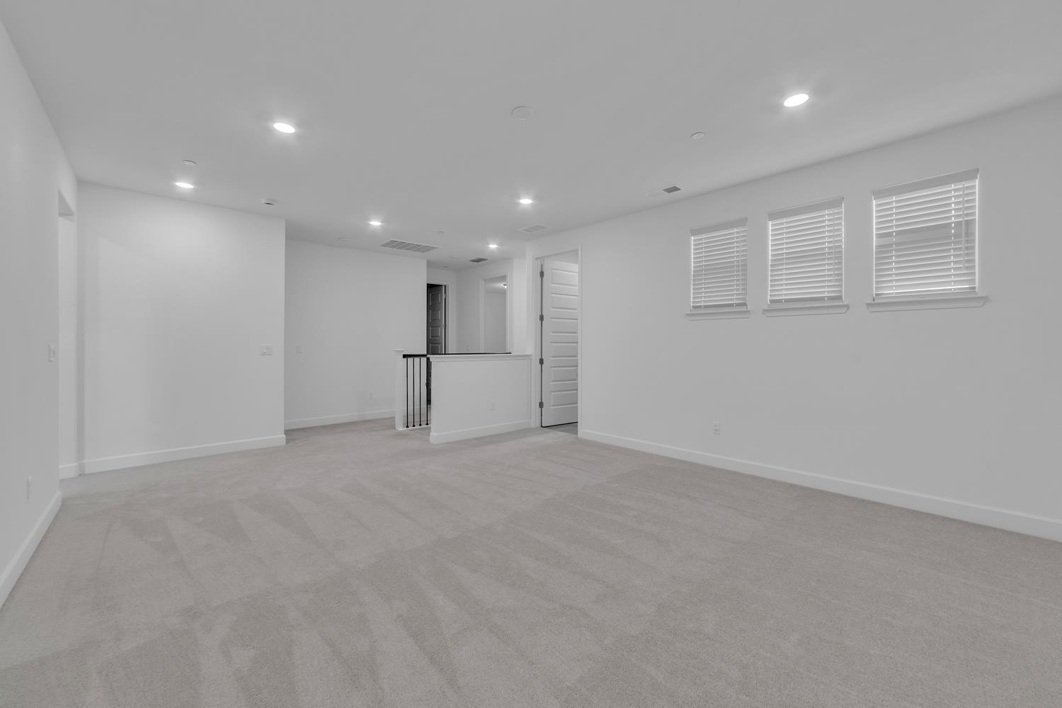Detail Gallery Image 32 of 61 For 5092 Gold Rush Dr, Folsom,  CA 95630 - 4 Beds | 3/1 Baths