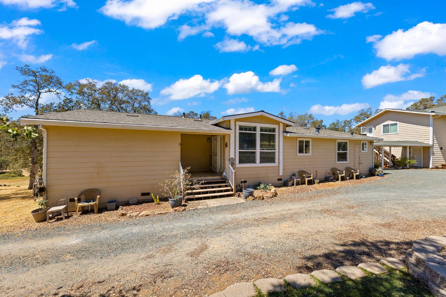 Detail Gallery Image 8 of 60 For 8378 Creek Way, –,  CA 95977 - 4 Beds | 2 Baths
