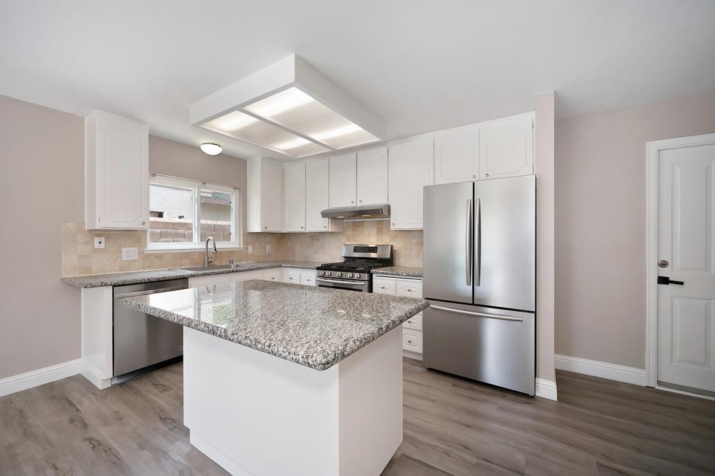 Detail Gallery Image 10 of 33 For 9620 Countryroads Dr, Sacramento,  CA 95827 - 4 Beds | 2 Baths