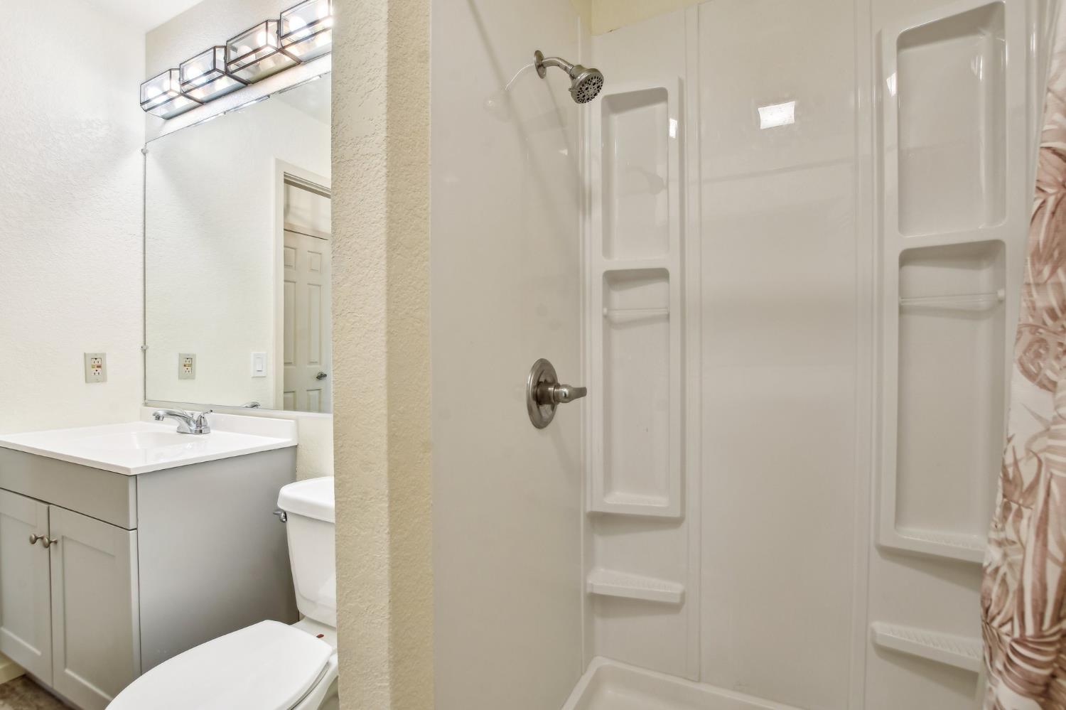 Hurley Way #36, Sacramento, California image 13