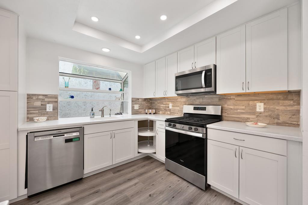 Majestic Oak Way, Citrus Heights, California image 15