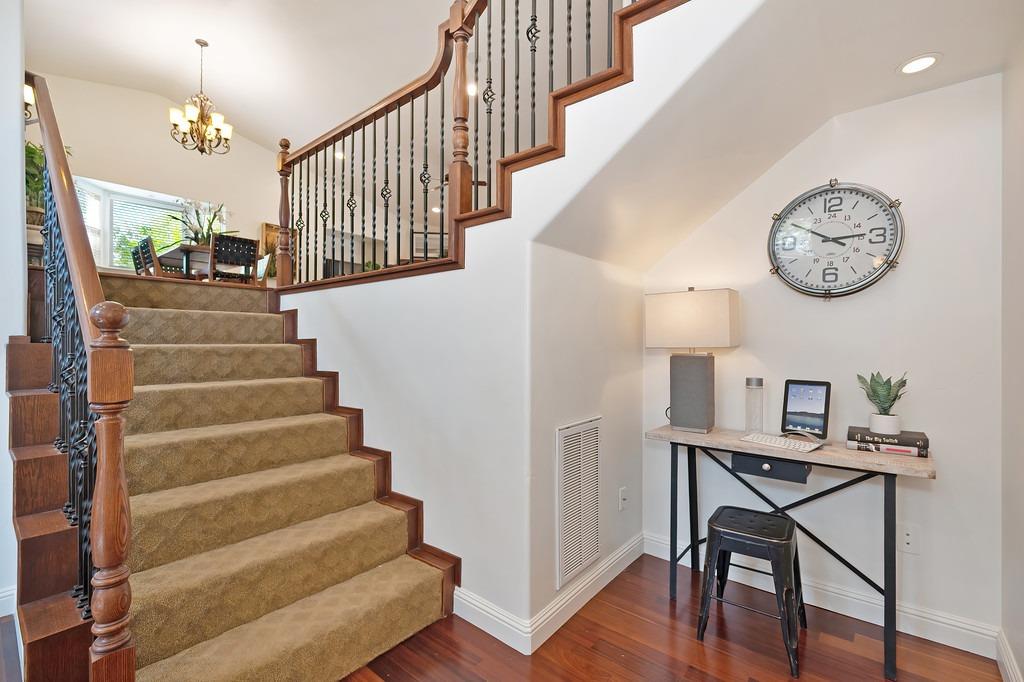 Detail Gallery Image 12 of 73 For 8224 Shadowood Ct, Granite Bay,  CA 95746 - 4 Beds | 2/1 Baths