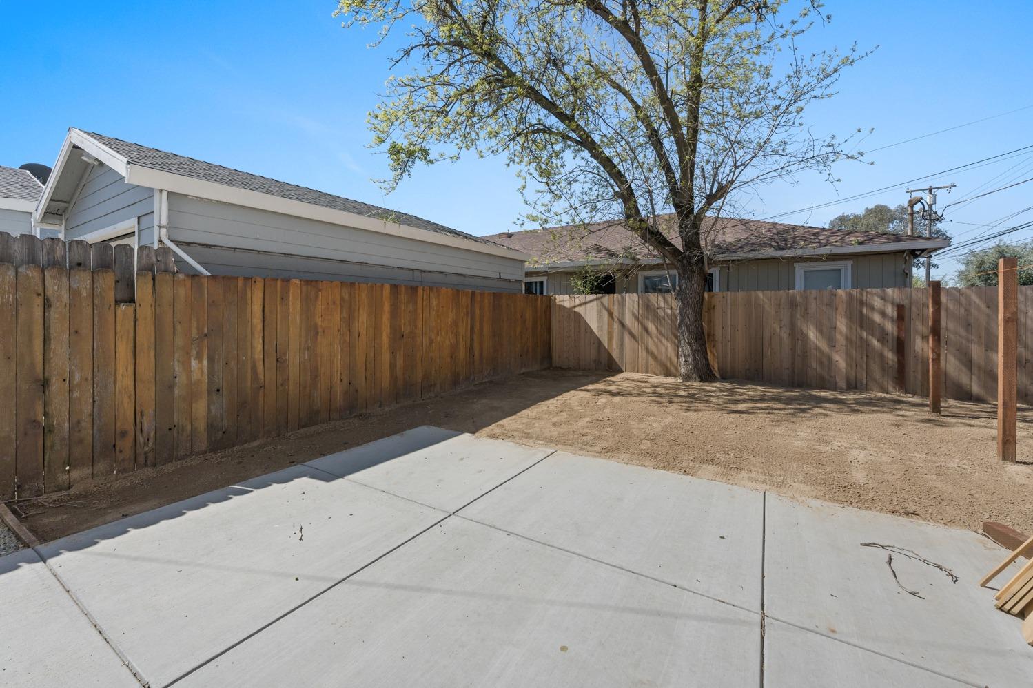 Detail Gallery Image 33 of 33 For 2565 Lexington St, Sacramento,  CA 95815 - – Beds | – Baths