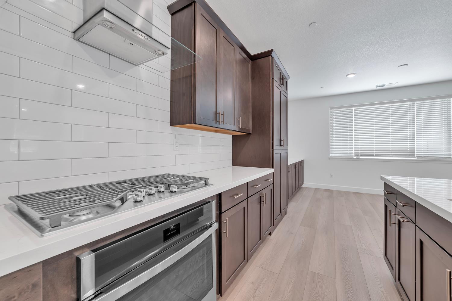 Detail Gallery Image 19 of 61 For 5092 Gold Rush Dr, Folsom,  CA 95630 - 4 Beds | 3/1 Baths