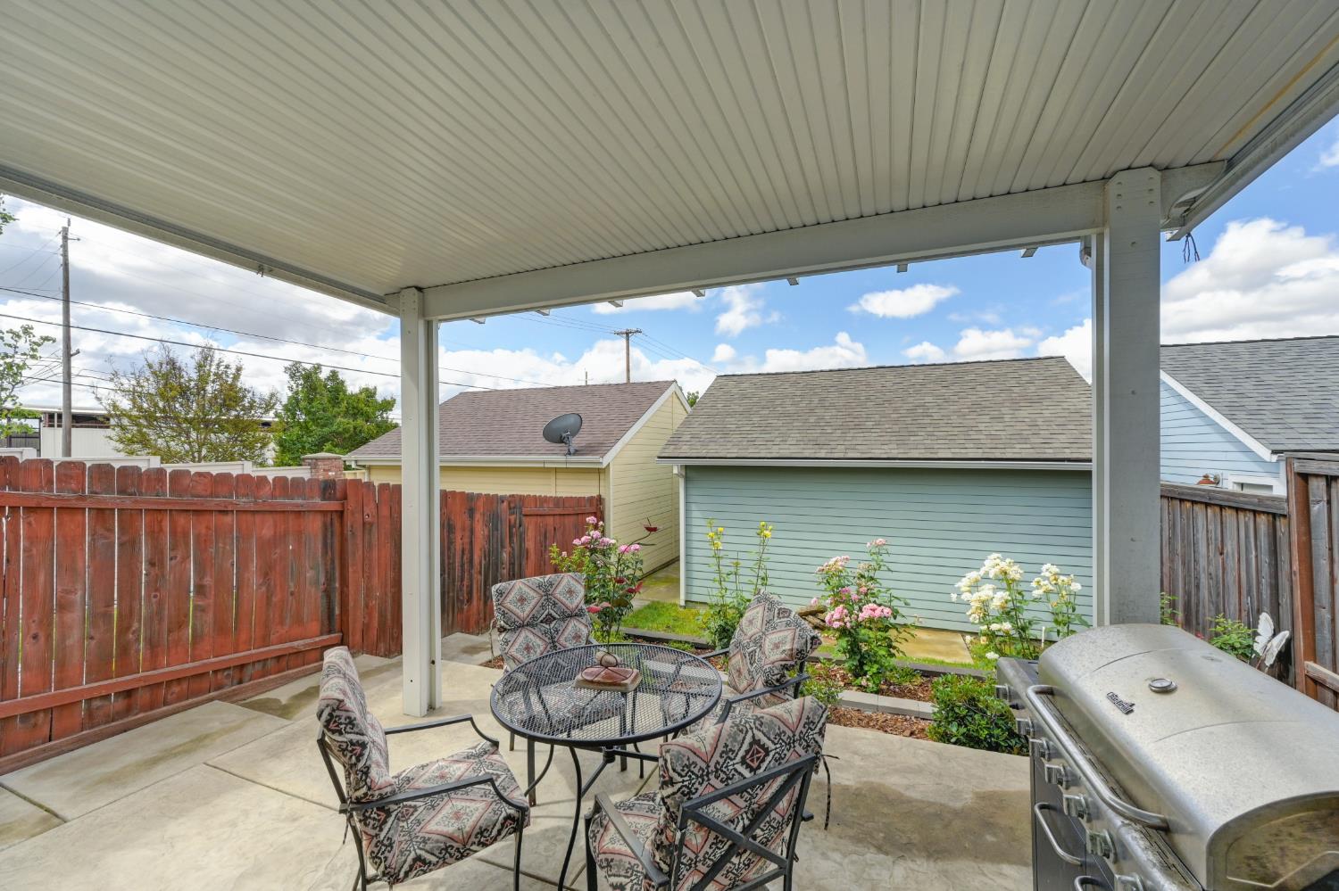 Detail Gallery Image 28 of 37 For 105 Hickory St, Roseville,  CA 95678 - 3 Beds | 2/1 Baths
