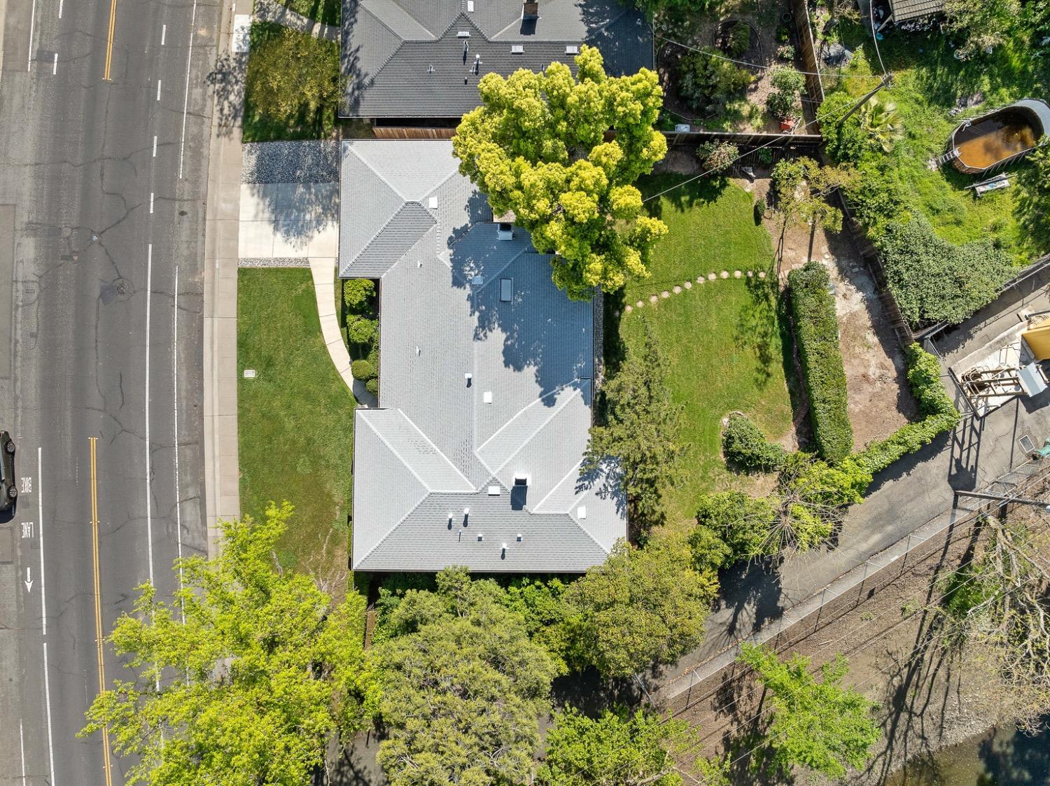 Detail Gallery Image 42 of 53 For 6612 13th St, Sacramento,  CA 95831 - 3 Beds | 2 Baths