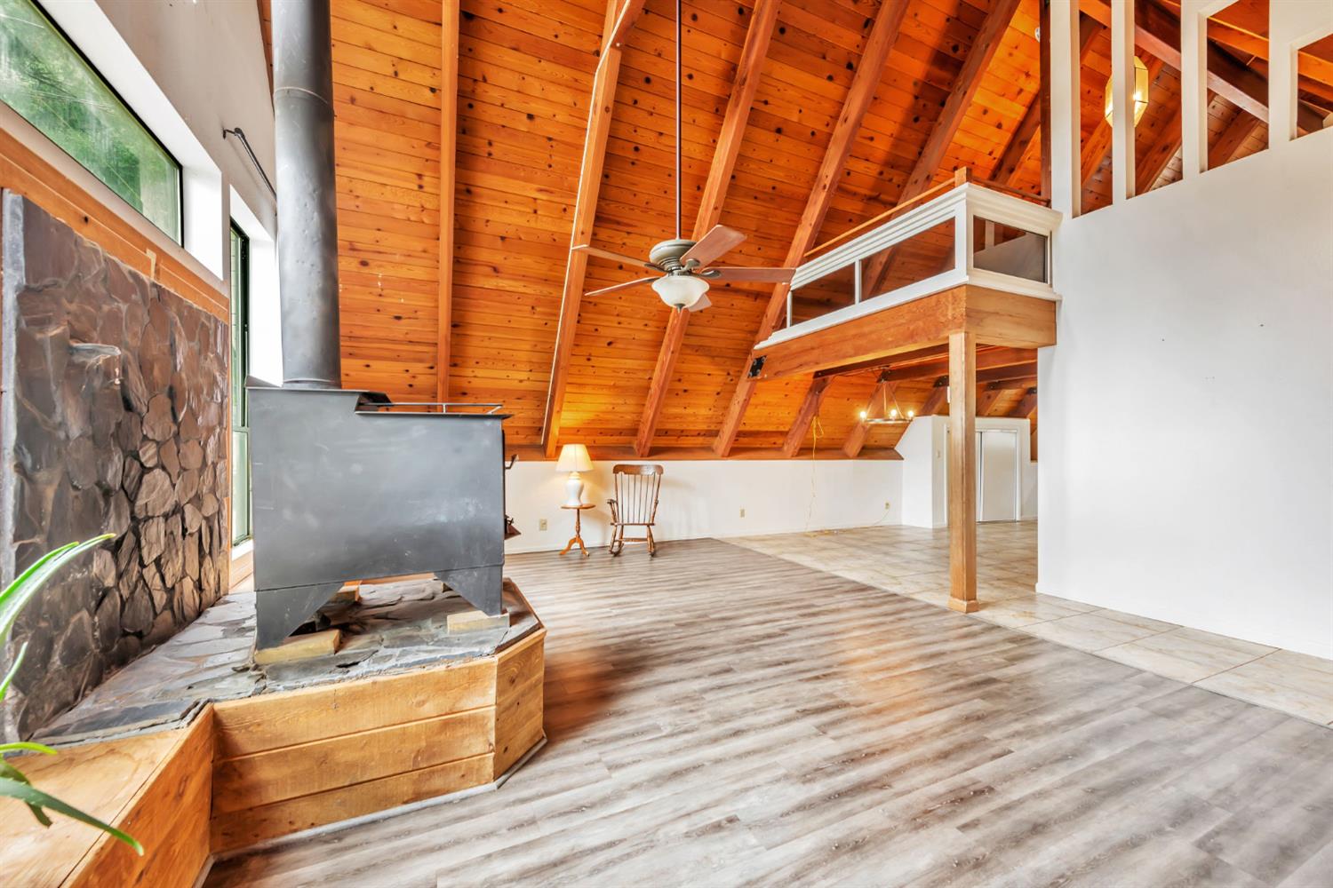 Detail Gallery Image 7 of 40 For 2300 Indian Rock Rd, Cool,  CA 95614 - 2 Beds | 2 Baths