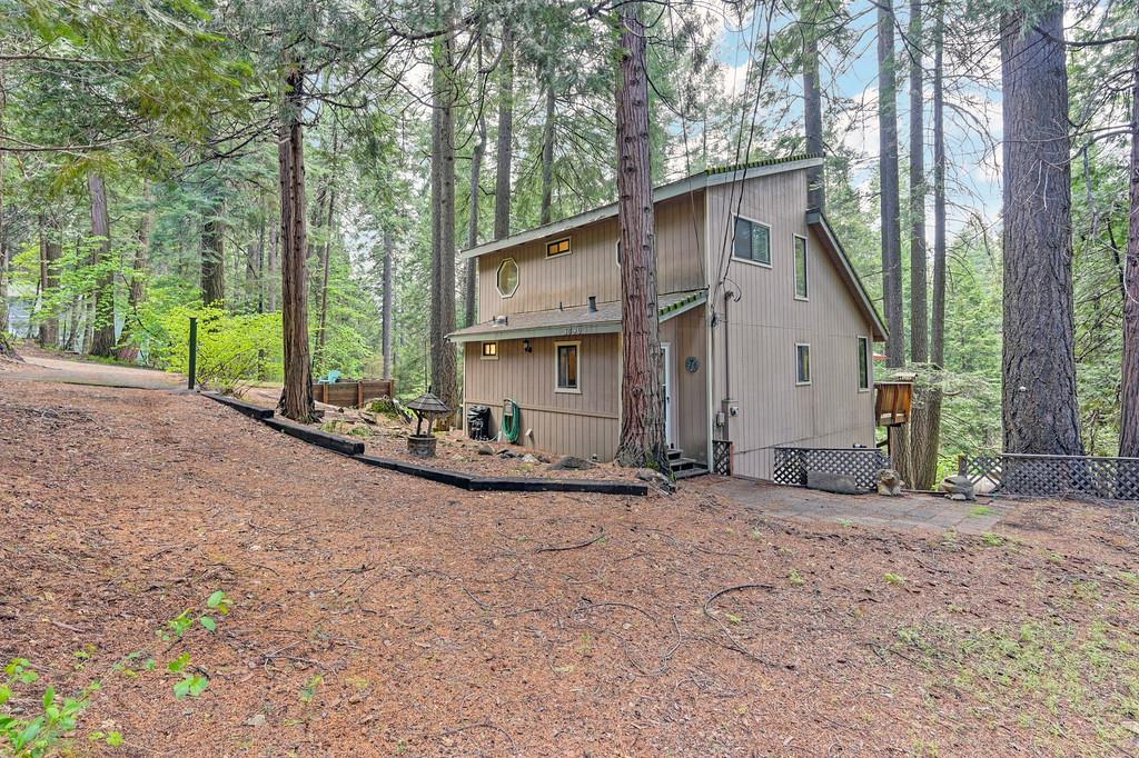 Detail Gallery Image 3 of 47 For 3490 Gold Ridge Trl, Pollock Pines,  CA 95726 - 3 Beds | 2 Baths