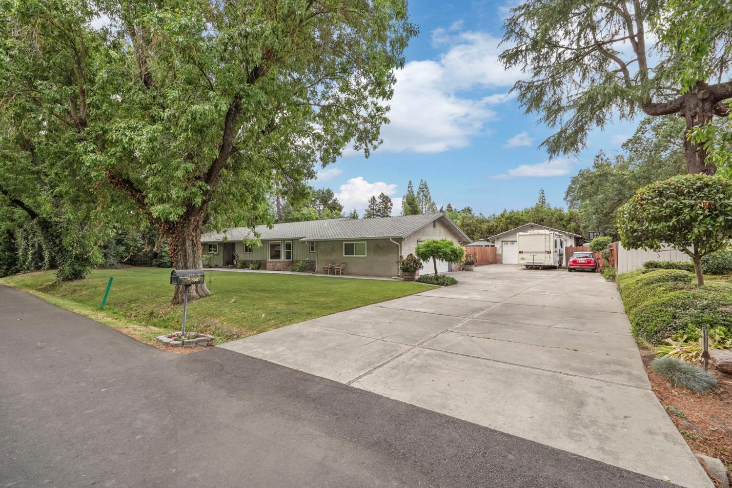 Detail Gallery Image 3 of 51 For 8607 Treasure Ave, Stockton,  CA 95212 - 3 Beds | 3 Baths