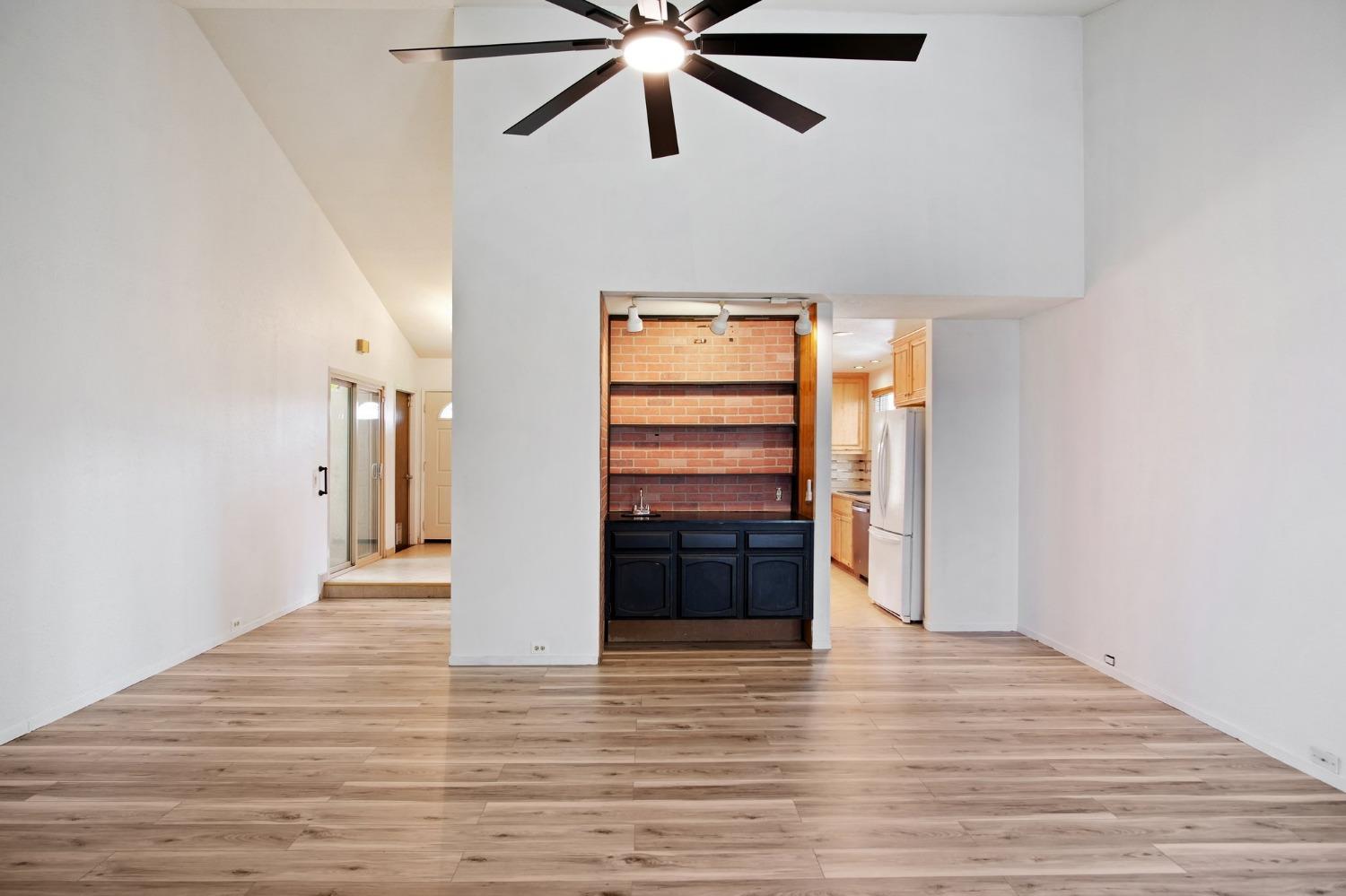 Detail Gallery Image 10 of 25 For 50 Willowood Dr, Oakdale,  CA 95361 - 3 Beds | 2 Baths