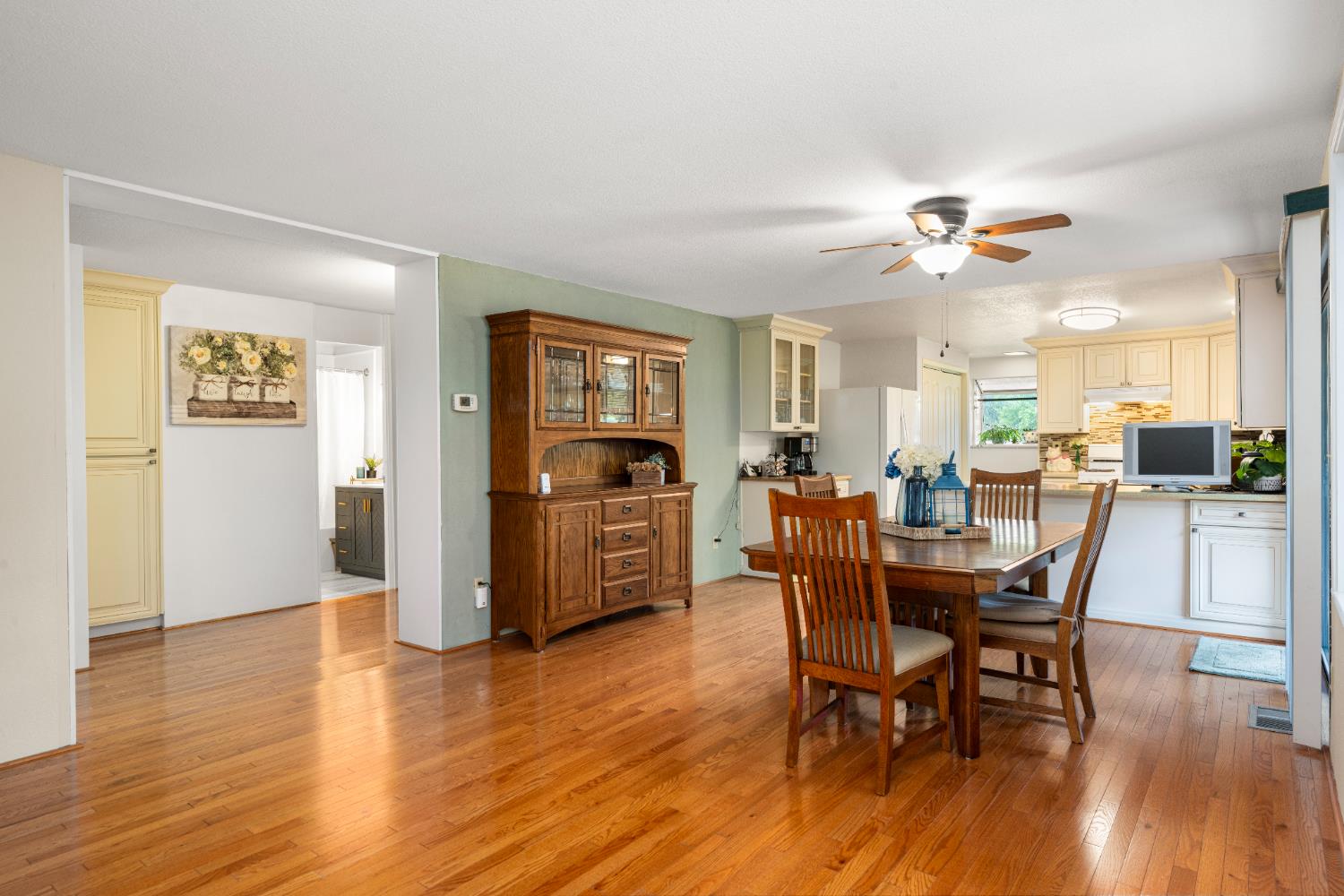 Thomas Drive, Auburn, California image 12